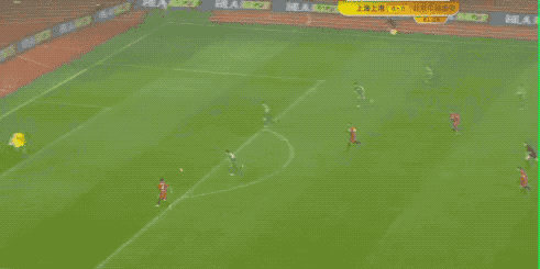 中国超级杯奖杯（超级杯：侯永永登场创历史）