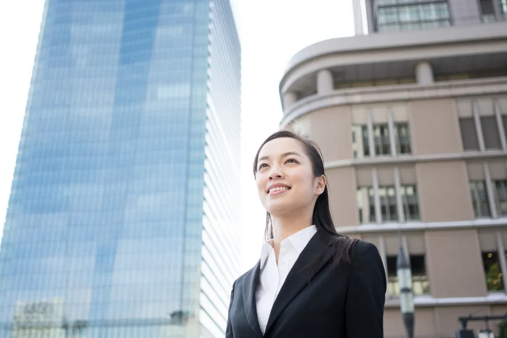 给大龄男生“暖被窝”的女生都去哪里了？去了北上广深杭