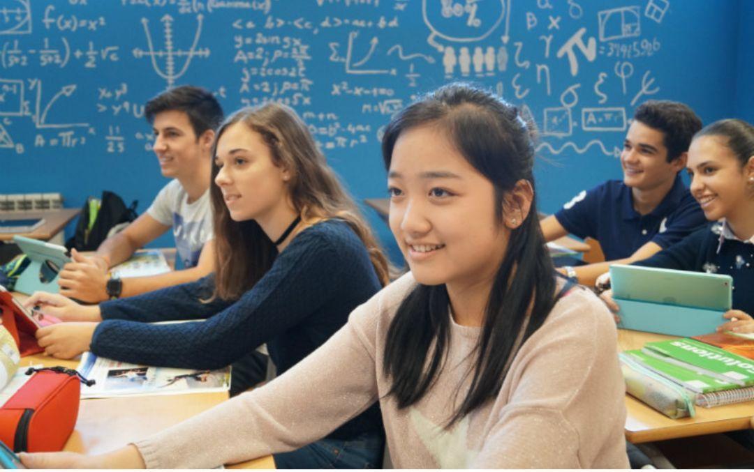 大学“选修课”还在混学分？4种选修课认真听，不比专业课差