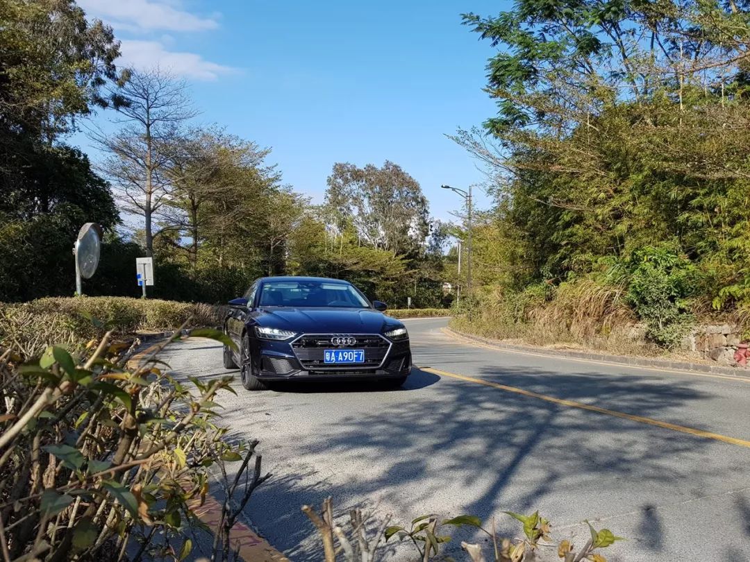 试了几天不想还车！奥迪A7教科书般地演绎“帅”字背后的功力
