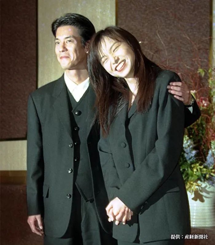 不愧神剧！25年了，为什么我们仍然怀念《悠长假期》？