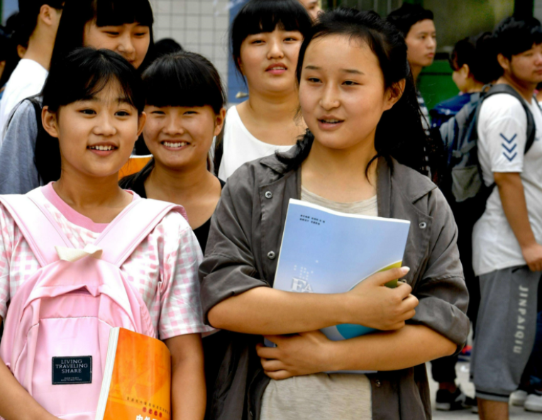 雅礼中学允许学生染发，还支持他们参加社团，今年高考成绩如何