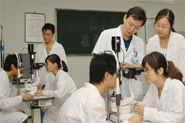 高考成绩在550分左右，能报考的医科大学有哪些？21届考生可参考