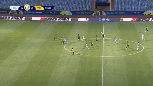 美洲杯球王梅西2传1射，阿根廷3:O击败厄瓜多尔晋级半决赛