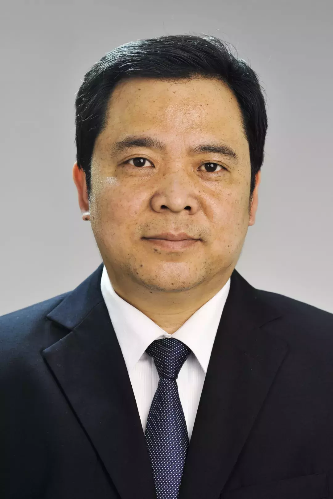 既未婚，又没有男盆友！20岁女大学生分泌乳汁？！