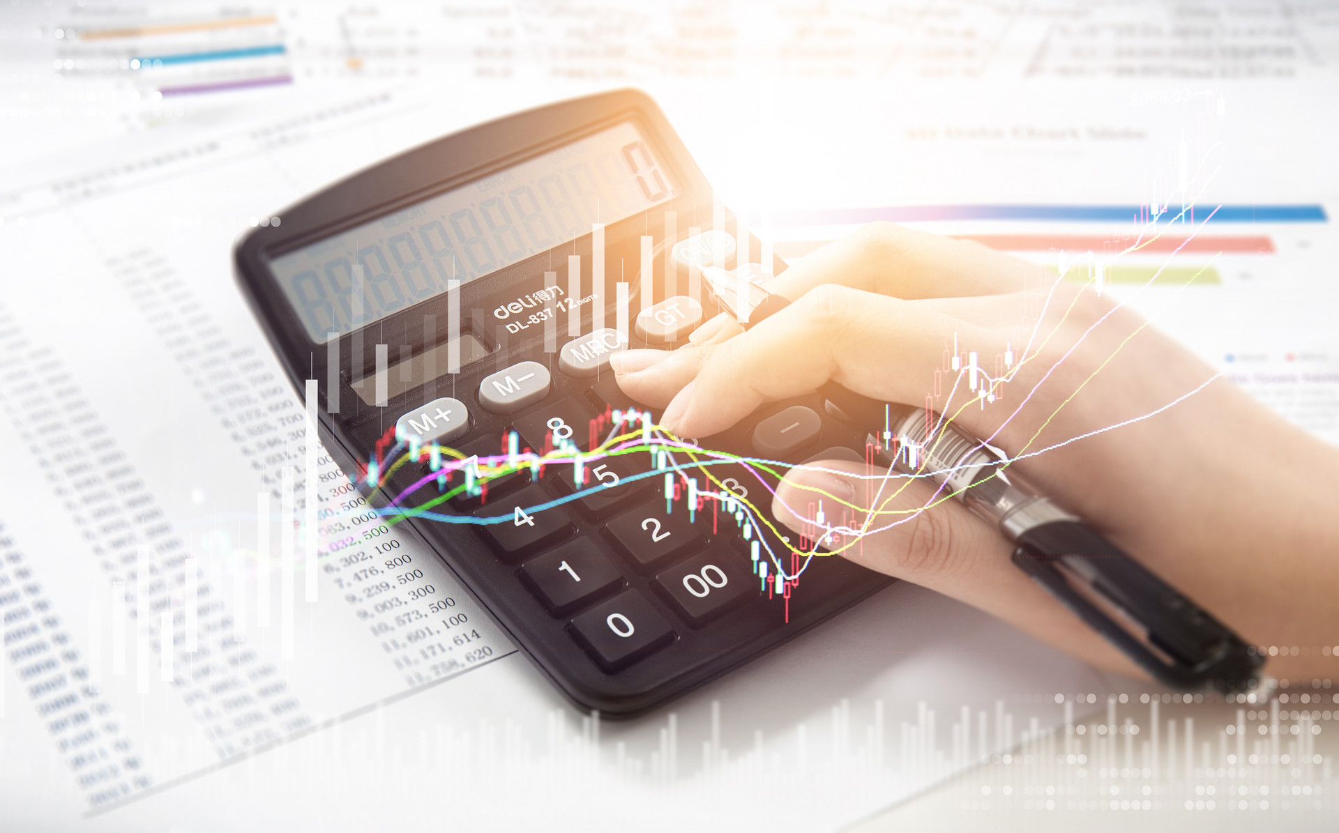 牢记基金赎回三大定律：逻辑变坏、估值泡沫、发现更好的投资机会