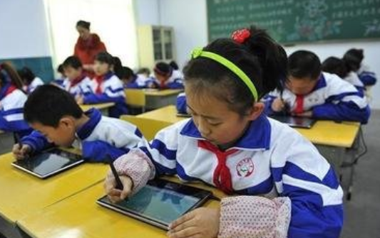 暑期补课班取消后，家教成为新的补课形式？教育部的回答来了