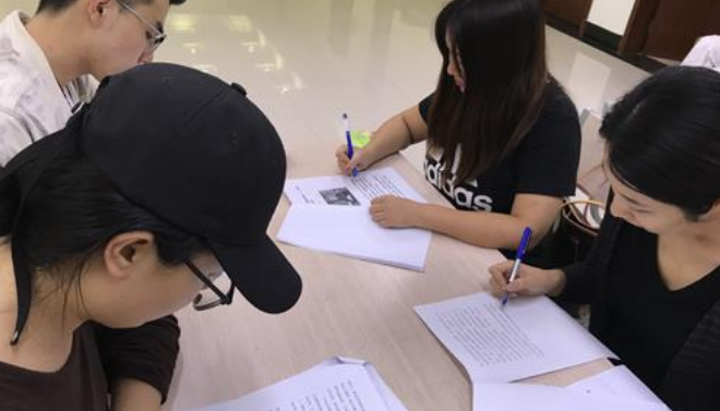 大学生当班干部，什么职位比较“吃香”？不是班长也不是学习委员