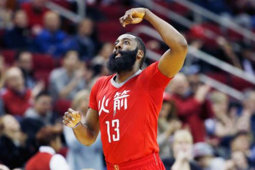 为什么nba球衣中文(除了湖人紫金球衣，还有哪些球衣堪称艺术品？76人球衣因AI成经典)