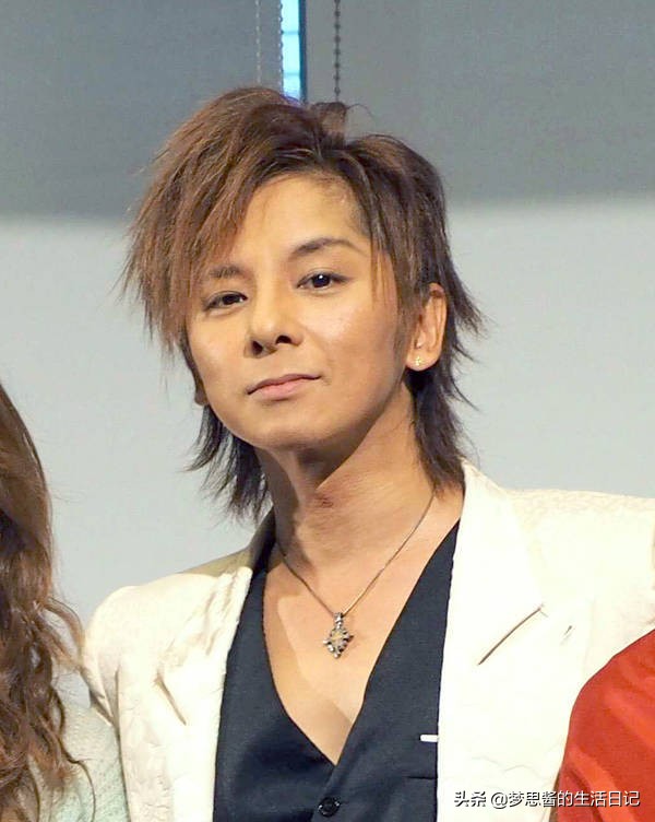 Sophia松岡充報告愛車柯爾貝特起火道歉 轉眼就起火了 天天看點