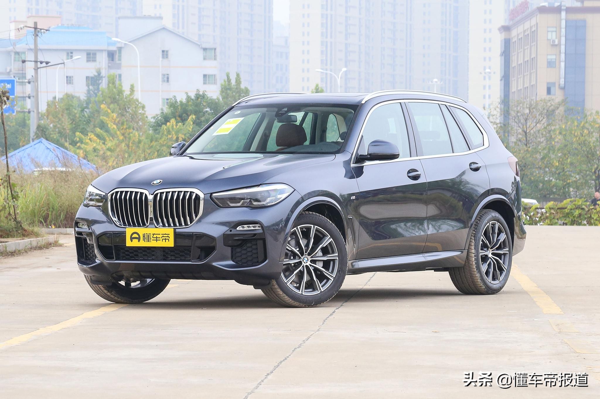 新车 | 2022款奥迪Q7即将上市，预售69万元起，能赢宝马X5么？