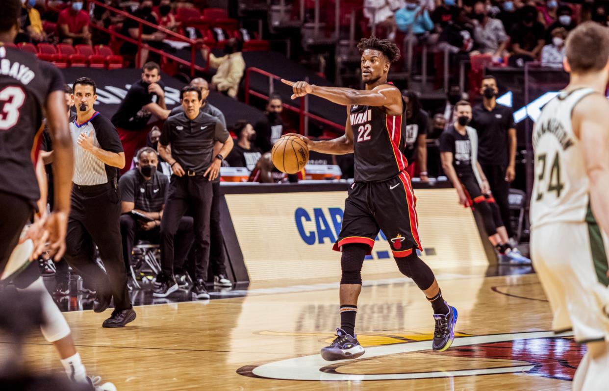 奇才vs热火(今日NBA分析：勇士胜骑士捍卫联盟第一，奇才负热火痛失东部榜首)