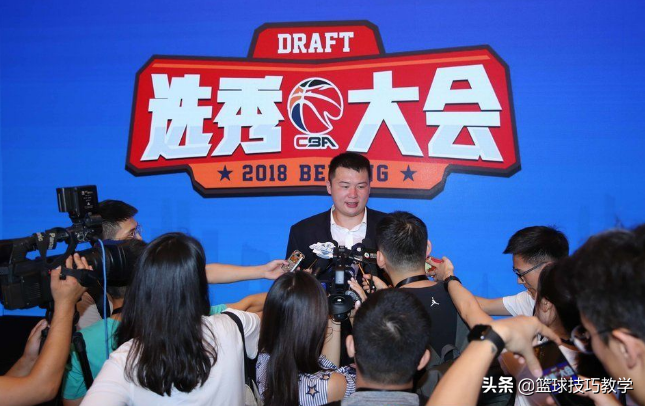 为什么cba中锋不来广东宏远(广东宏远中锋即将离队，这可是宏远的队宠啊)