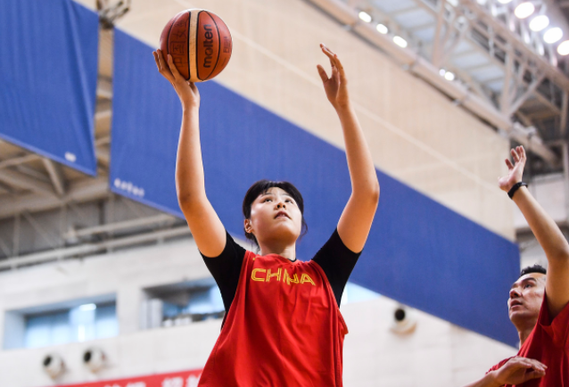 为什么nba看不了火箭队（疯狂一夜！火箭直播取消，湖人好消息，姚明太狠了）