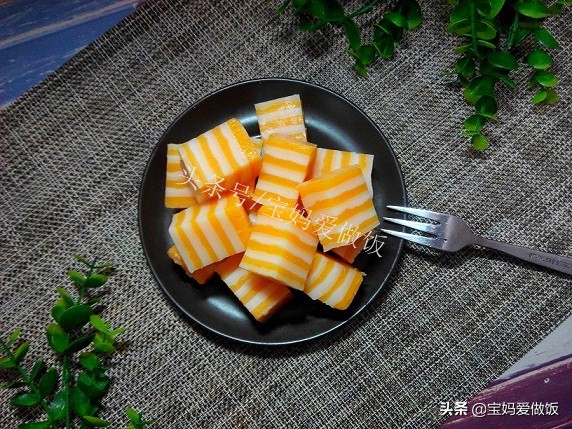 Q弹的千层糕，做起来其实并不难，冰冰凉凉夏天吃最合适了