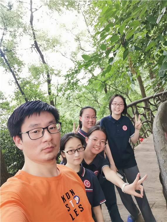 2020重庆高考状元获726高分：课堂专注学习效率高，从不上补习班