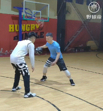 投篮辅助手什么时候离开（护球手的重要性，实战利器！）