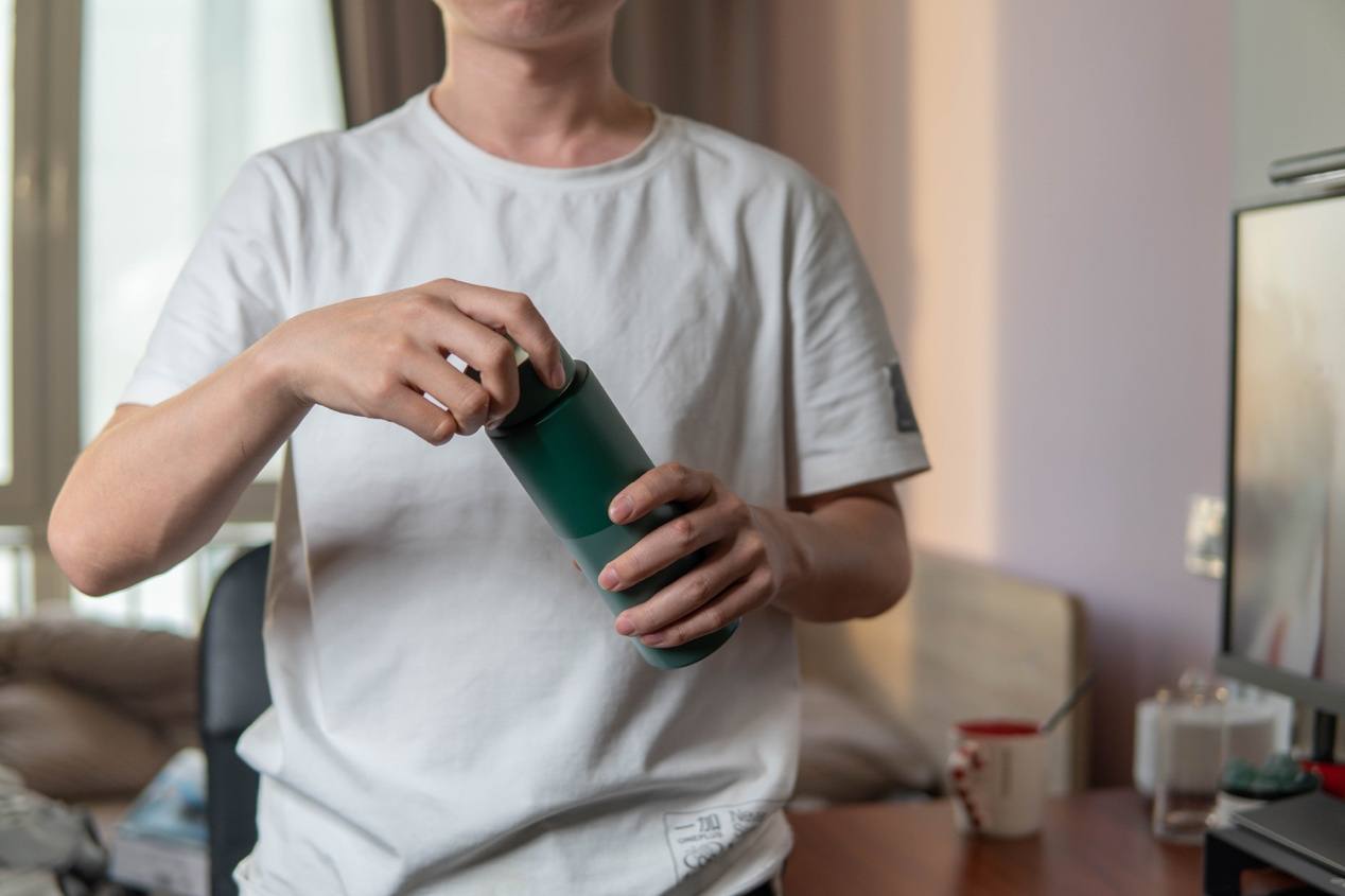 送男生实用的礼物排行（女生送男士啥礼物比较好）