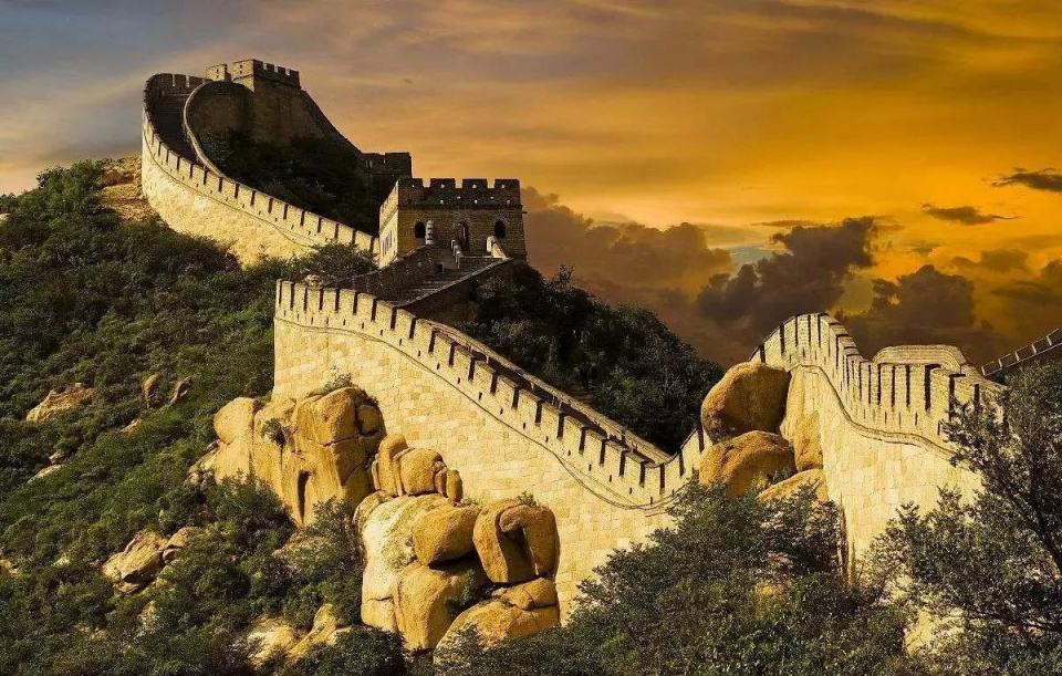 古代修长城没有水泥，是如何把长城砌起来的？这就是古人的智慧