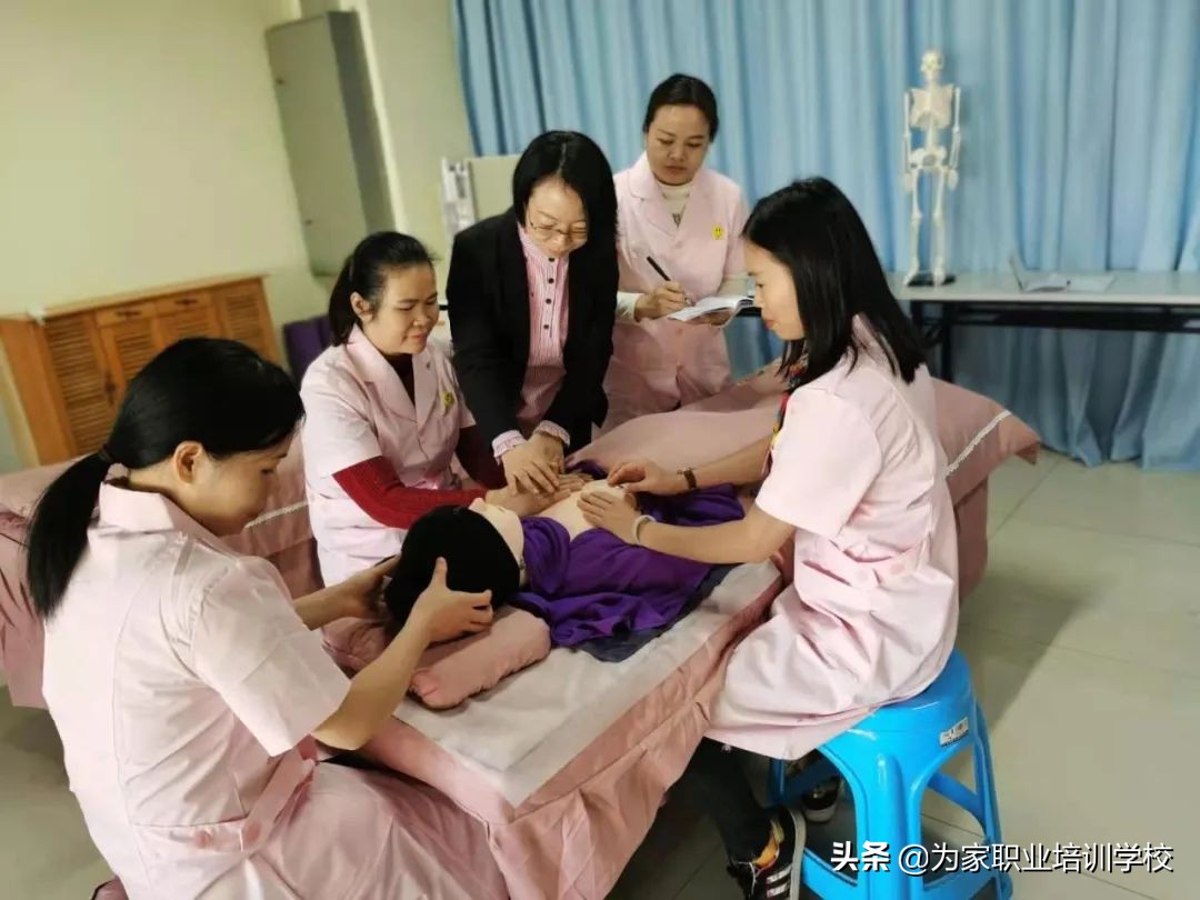 催乳师培训哪个学校最权威？时薪800元的催乳师培训多少钱？