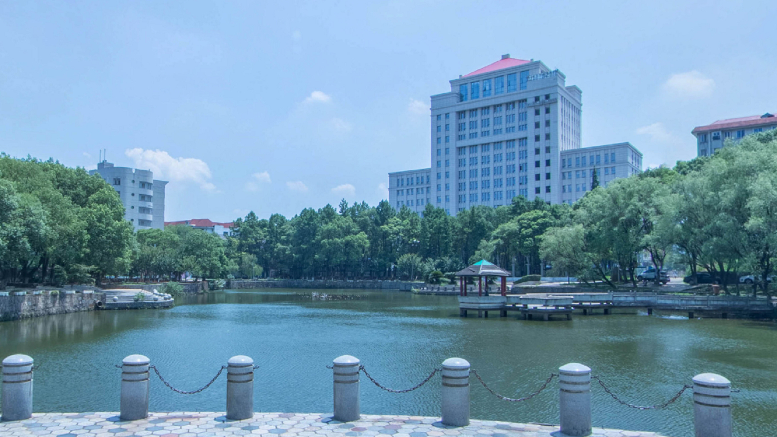 应用经济学“全国闻名”的15所大学，东财大前7，江财大最好考