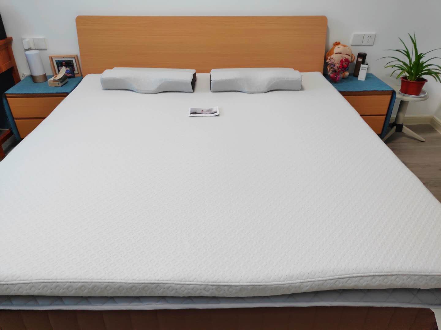 记忆绵枕让你的睡眠更简单(记忆棉床垫和枕头怎么样？试睡体验，帮你发现适合自己的好床垫)