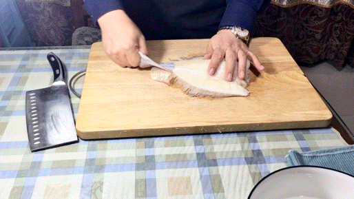 鲽鱼是什么鱼（大厨教你煎鲽鱼的妙招软嫩鲜香）