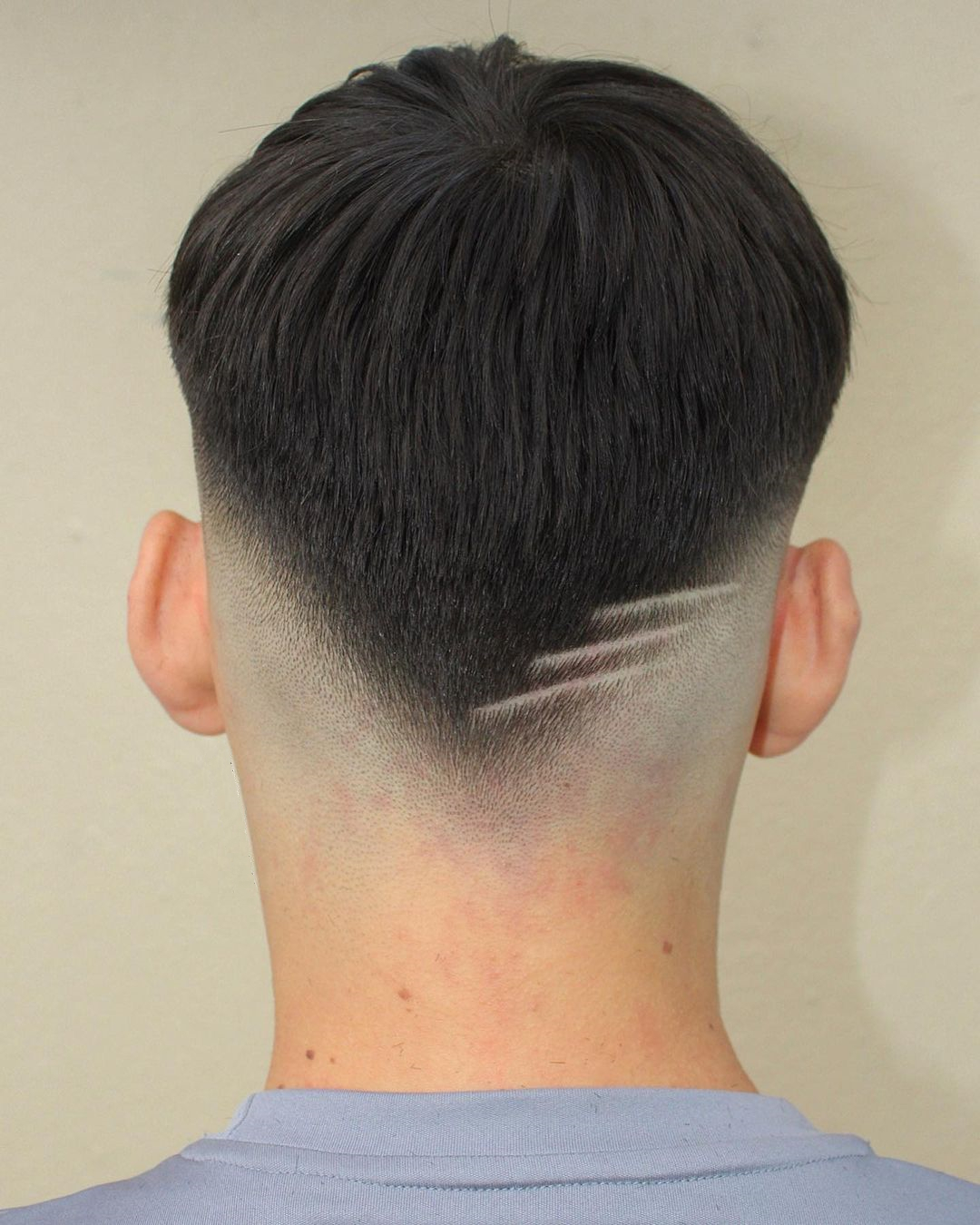 男人过了35岁,别乱剪发型,今夏试试这三款,帅气更显精神