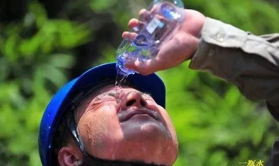 全国进入高温炙烤状态。还好东北还有两场雨要下