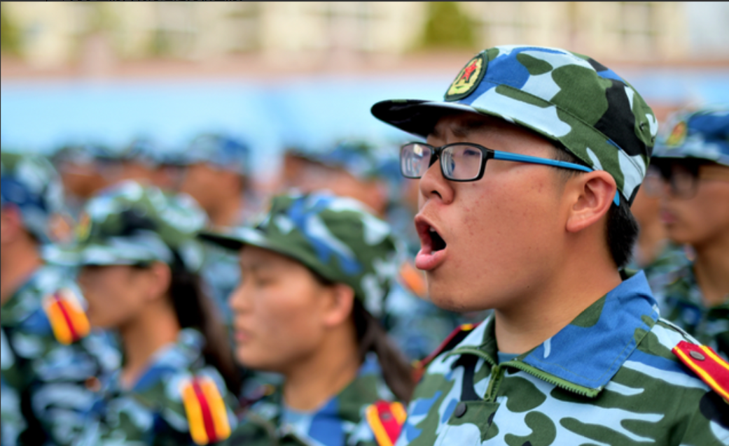 2021大学“军训时间表”出炉，最长将近一个月，学生表示无法接受