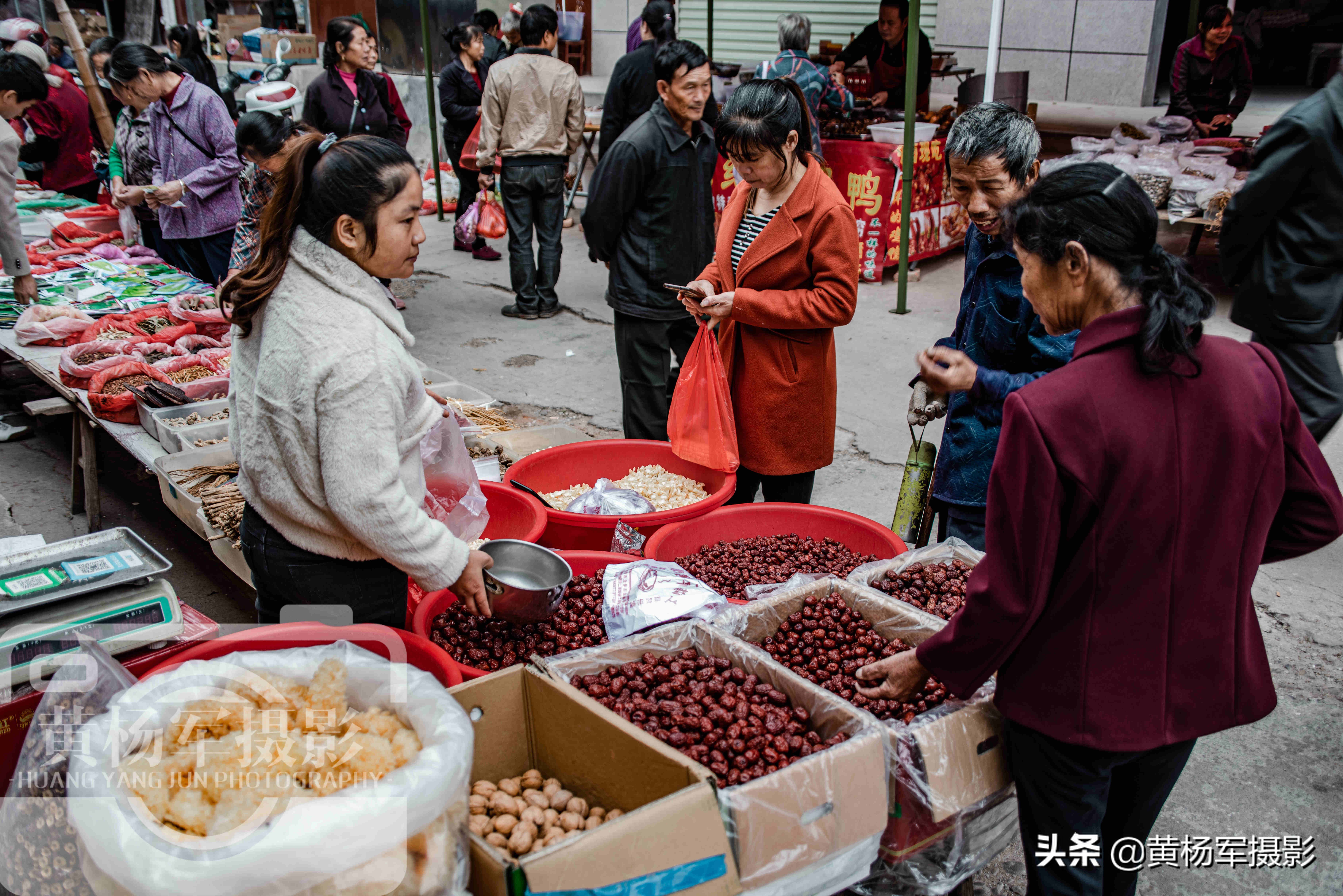 长乐市属于哪个省(中国百万人口的纯客家县，面积占广东省的1.47%，赴圩场面很热闹)