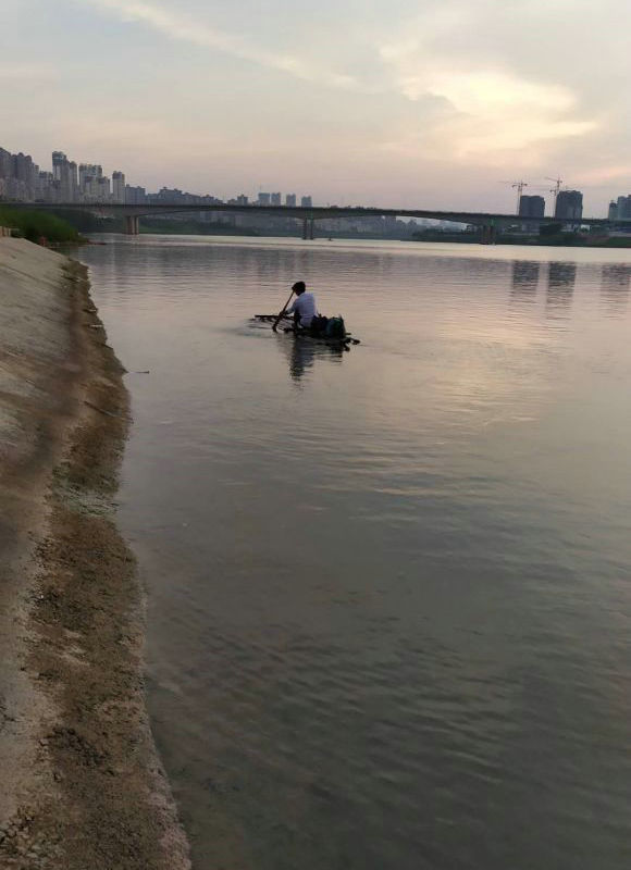 广西甲鱼批发市场在哪里(邕江里还有这么大的甲鱼？南宁钓友钓起“大鳖”，网友：建议放生)