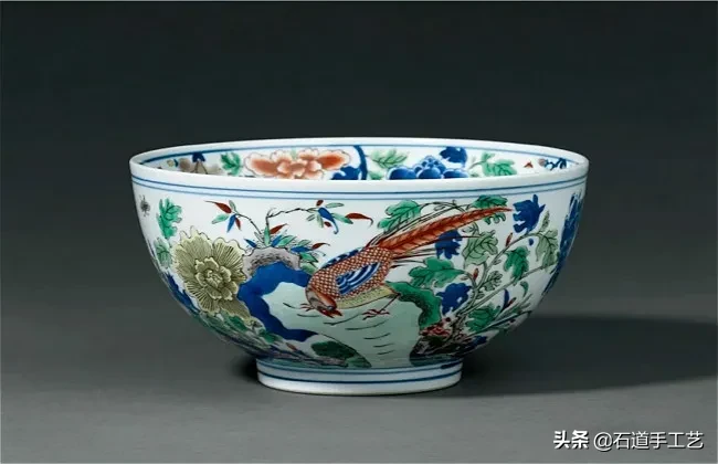 北京诚轩春拍:一波精品明清瓷器成交价来了
