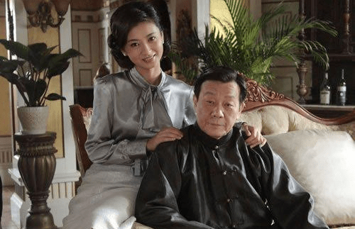 许黎丹(许黎丹虽如愿嫁入豪门,但并没有家庭实权,要处处看崔瑶琪的