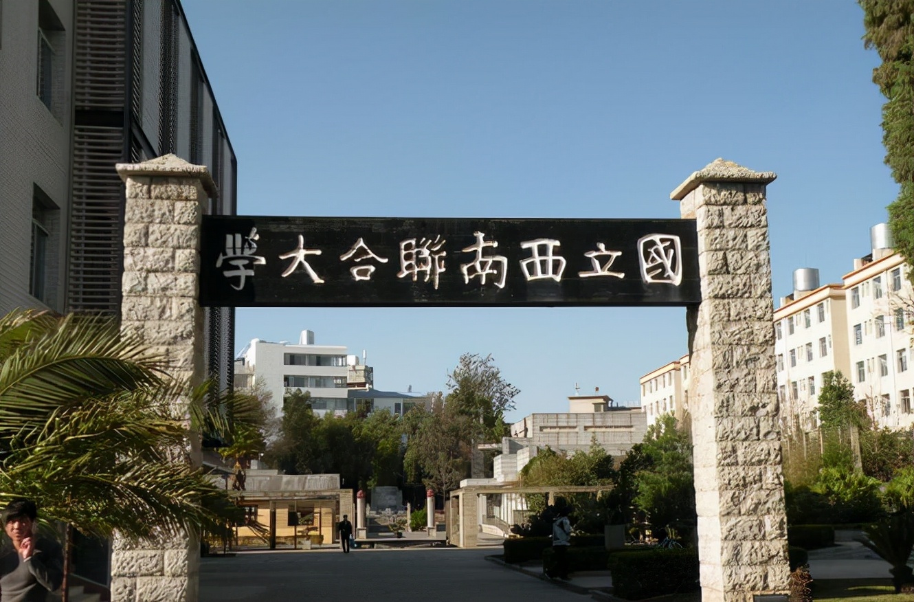 清华大学和北京大学哪个好（清华）