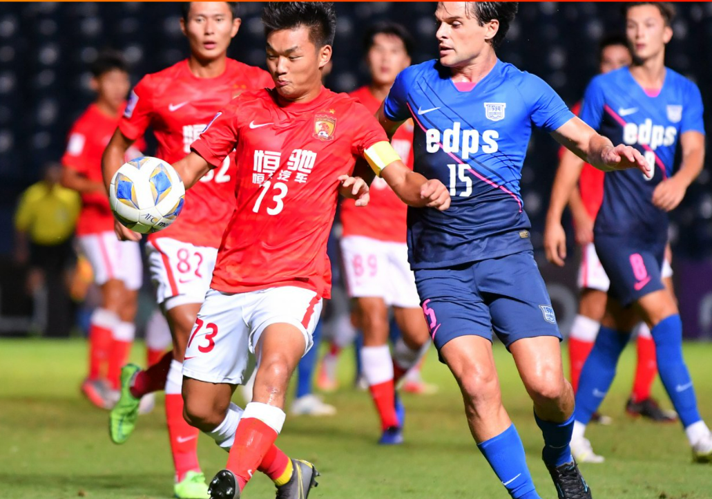 亚冠恒大为什么上青年队（深层剖析恒大国安青年队在亚冠糟糕表现的根源，人才流动才有希望）