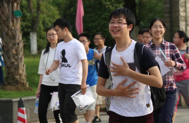 2021高考生有福了，3所二本院校已升为一本，适合报考捡漏