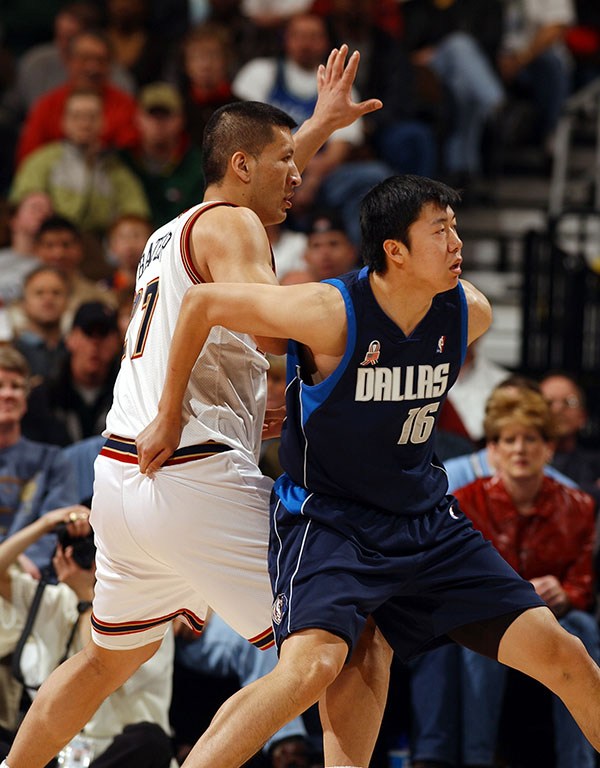 为什么nba都是公牛图案(NBA那些容易让人以为是P图的老照片，其实都是真的！你能分辨吗？)