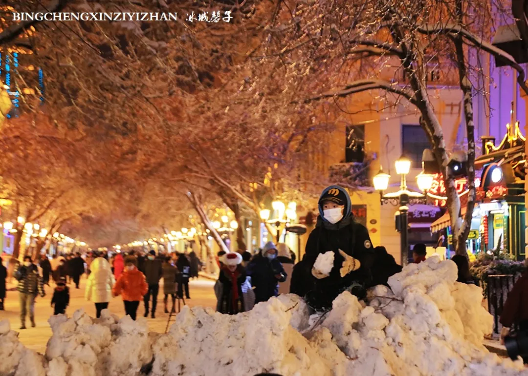 暴雪过后的哈尔滨中央大街，比欧洲的街道还美