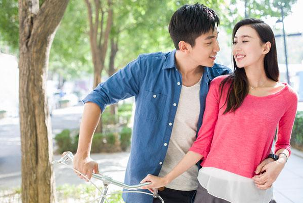 大学生是否应该谈恋爱？做好这几点，别让爱情成为兵荒马乱的战场