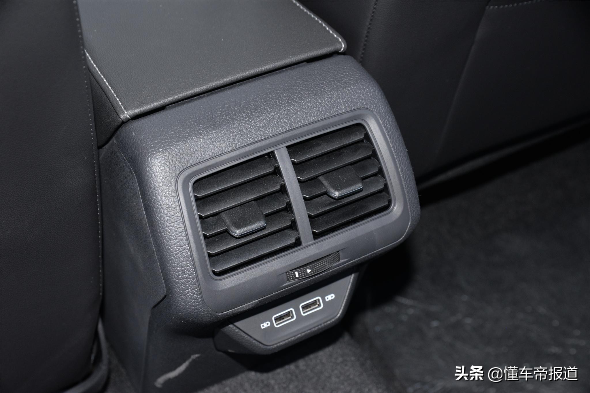 新车 | 经典与创新同在！一汽-大众第八代高尔夫新老对比