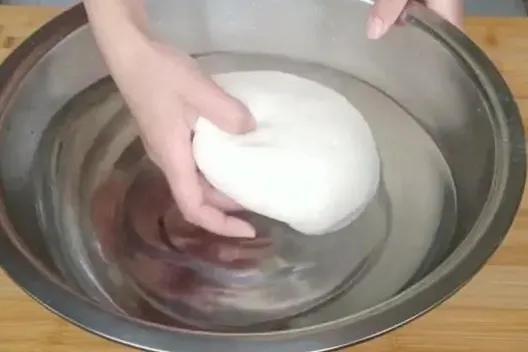 小麦淀粉可以制作凉皮吗？凉皮怎么做好吃，大厨：教你正确做法