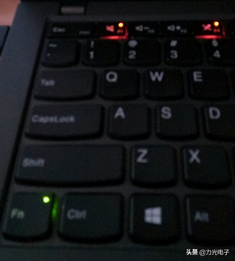 联想ThinkPad笔记本键盘背光灯开启方法及F1功能键使用教程
