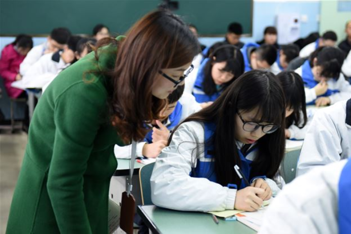 “文科生”和“理科生”对比，谁更有前途？听听过来人怎么说