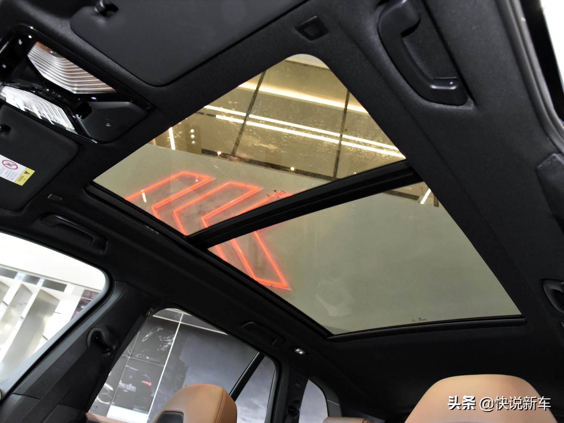 V8双涡轮动力，原装进口大五座SUV，带你看宝马X5 M