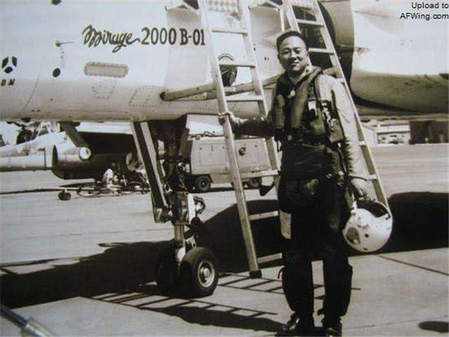 �й�����ʷ������ȷ�ľ��񣬷�������ս����ѡ��27�ÿվ�����30��