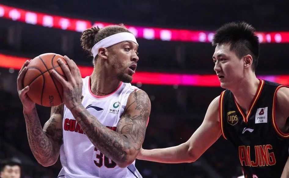 cba广东为什么不用比丝利(CBA大BUG！为什么比斯利这么强，但NBA就是不愿意要他？)