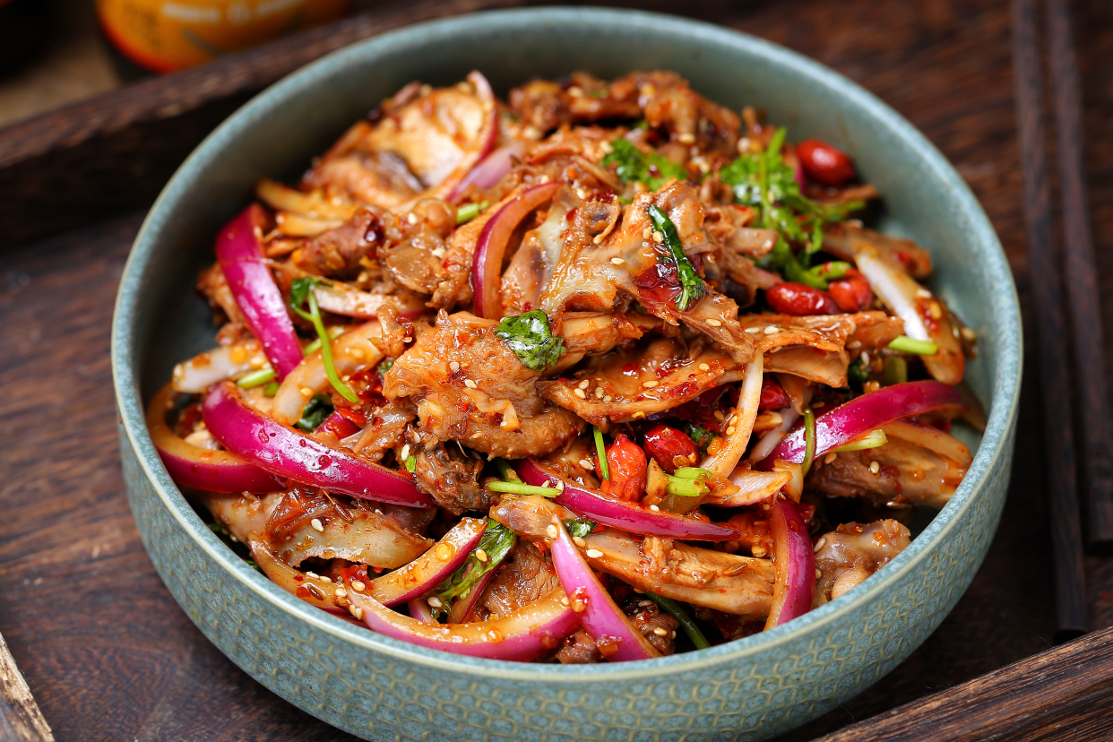 鸡骨架怎么做好吃(沈阳大爷带火的拌鸡架) - seo葵花宝典