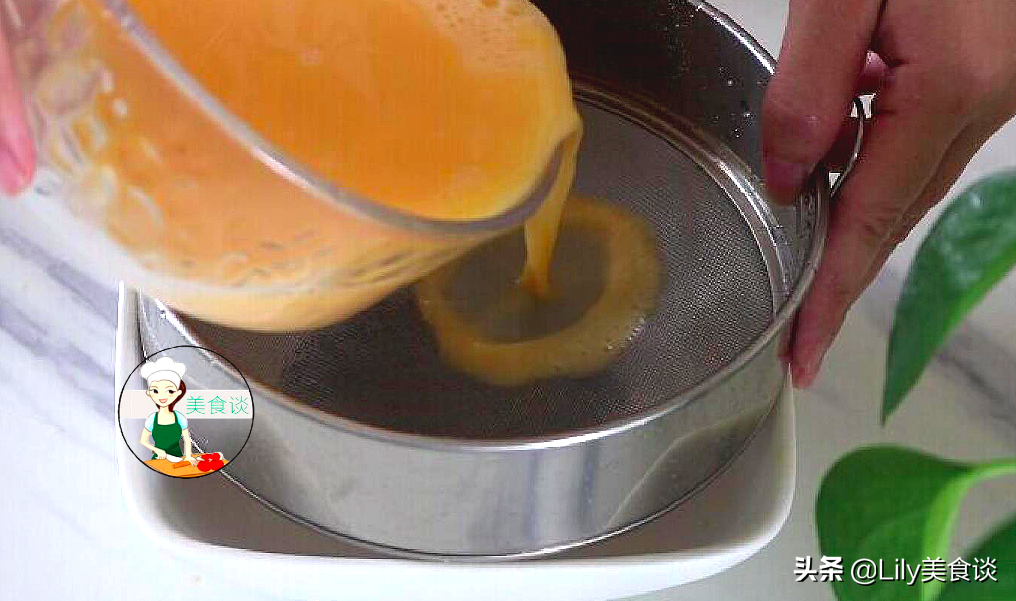 蒸水蛋时，是用热水还是冷水？掌握好3个诀窍，蒸蛋水嫩、像豆腐