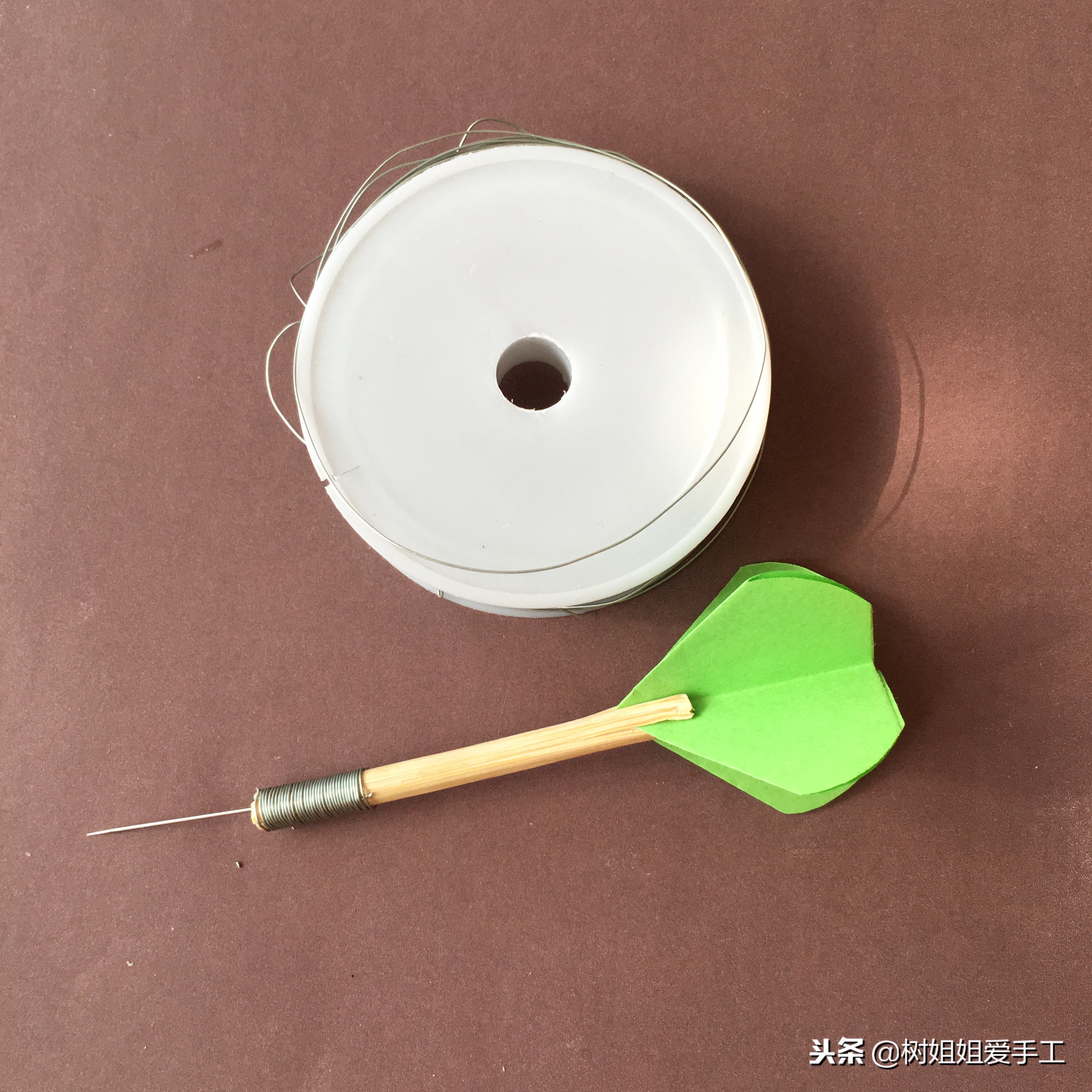 亲子手工玩具：飞镖的制作方法